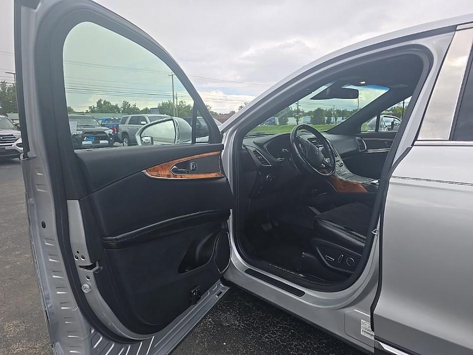 used 2016 Lincoln MKX car, priced at $15,999