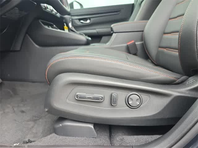 new 2025 Honda CR-V Hybrid car, priced at $39,545