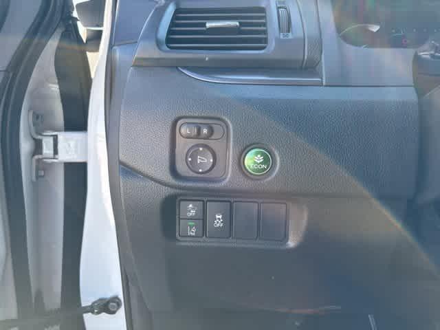 used 2022 Honda Pilot car, priced at $29,295