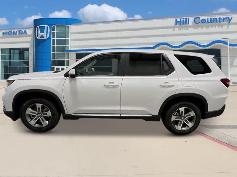 new 2025 Honda Pilot car, priced at $45,342