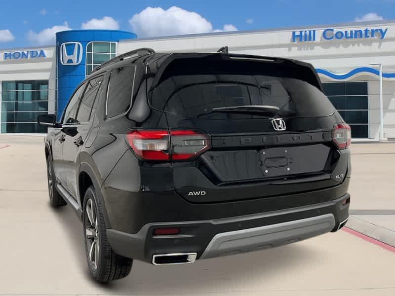 new 2025 Honda Pilot car, priced at $54,575