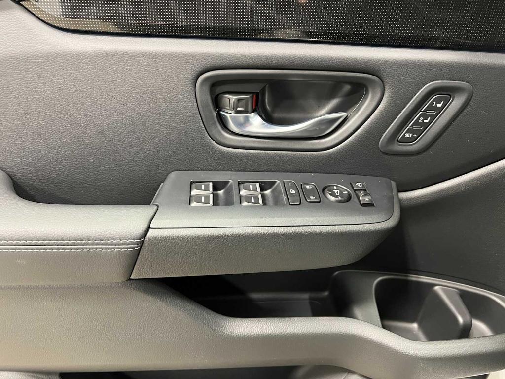 new 2025 Honda Pilot car, priced at $54,575