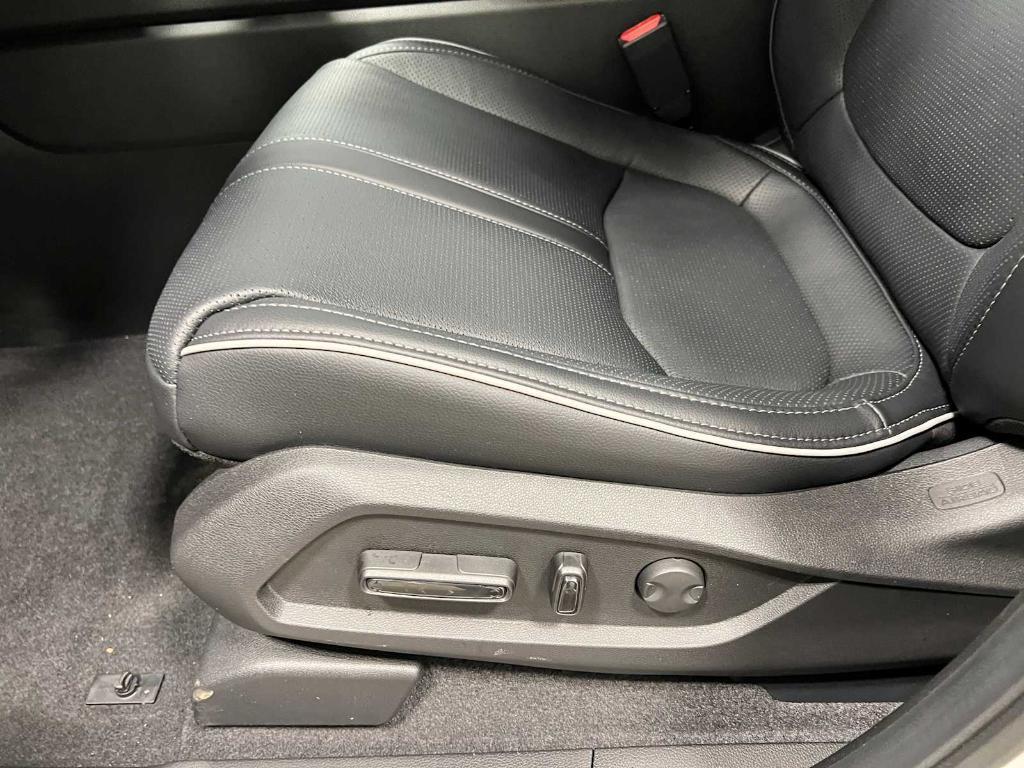 new 2025 Honda Pilot car, priced at $54,575