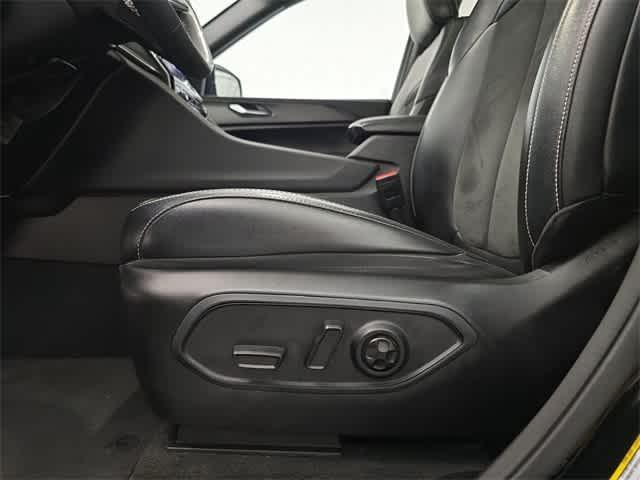 used 2023 Jeep Grand Cherokee L car, priced at $28,795