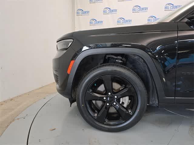 used 2023 Jeep Grand Cherokee L car, priced at $28,795