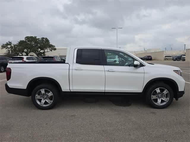 new 2025 Honda Ridgeline car, priced at $42,522