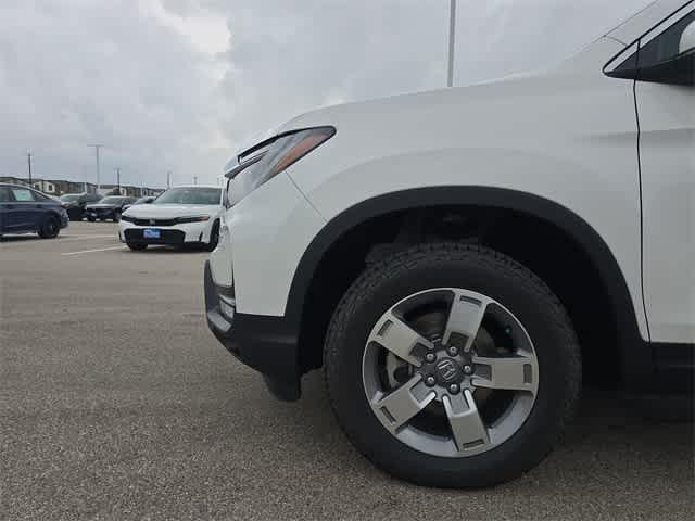 new 2025 Honda Ridgeline car, priced at $42,522