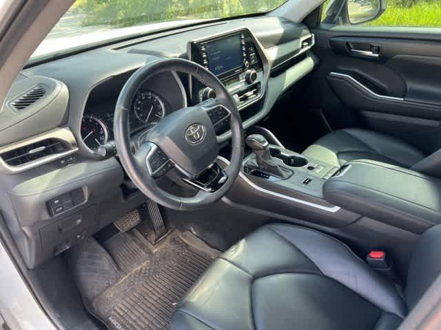 used 2020 Toyota Highlander car, priced at $30,000