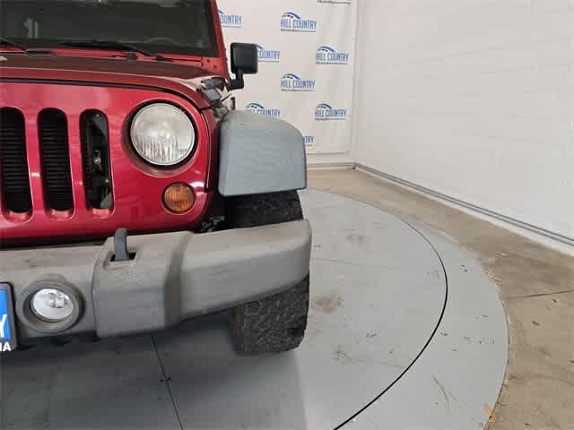 used 2013 Jeep Wrangler Unlimited car, priced at $15,895
