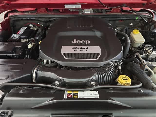 used 2013 Jeep Wrangler Unlimited car, priced at $15,895