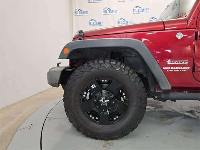 used 2013 Jeep Wrangler Unlimited car, priced at $15,895