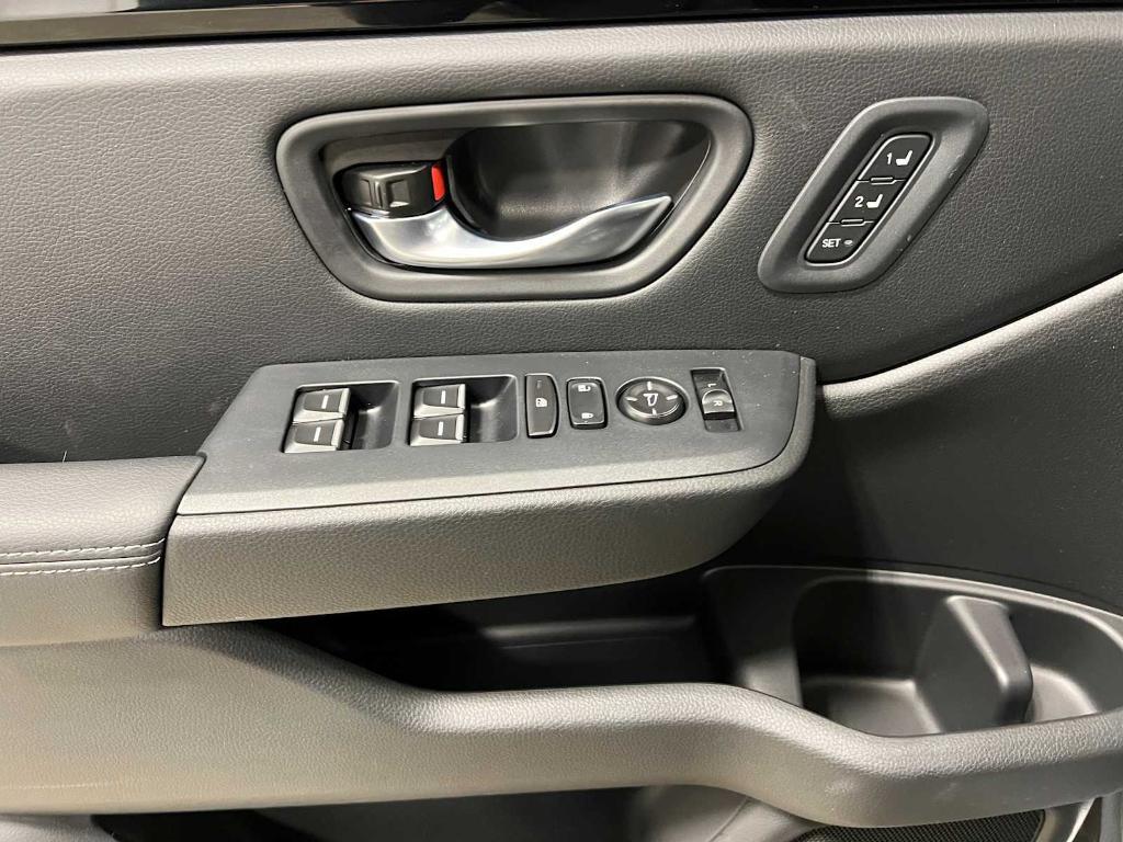 new 2025 Honda Pilot car, priced at $52,280