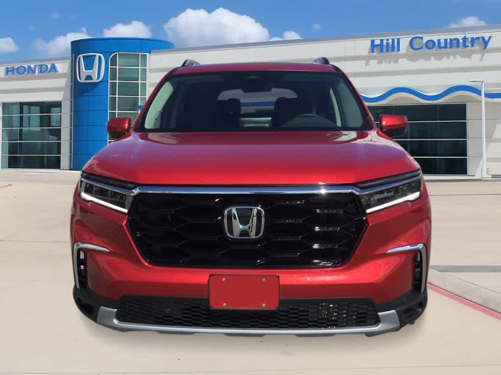 new 2025 Honda Pilot car, priced at $52,280