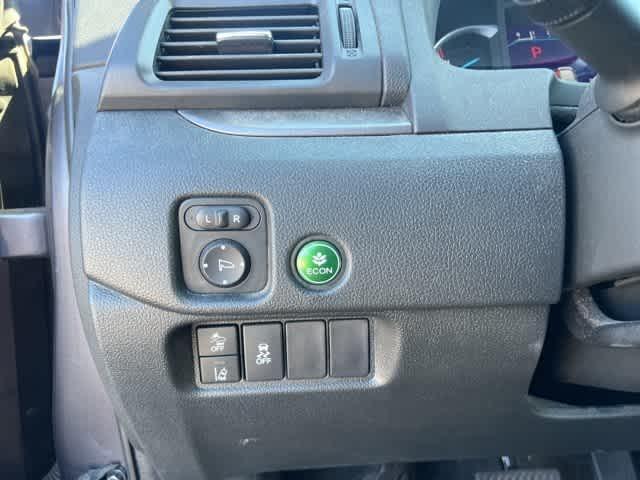 used 2022 Honda Pilot car, priced at $26,095