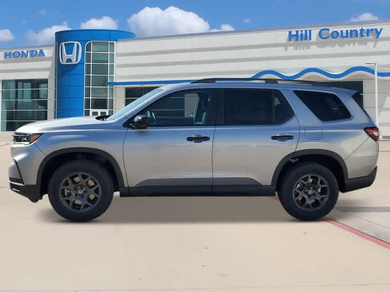 new 2025 Honda Pilot car, priced at $51,375