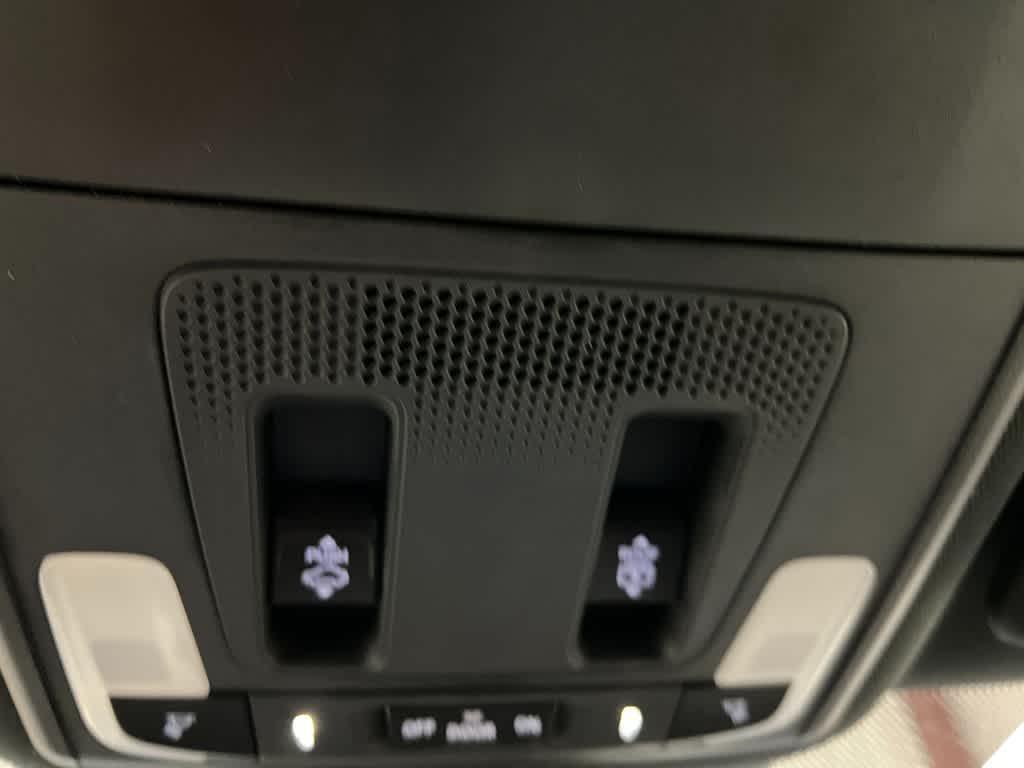 new 2025 Honda Pilot car, priced at $51,375