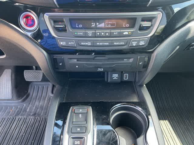 used 2021 Honda Pilot car, priced at $27,895