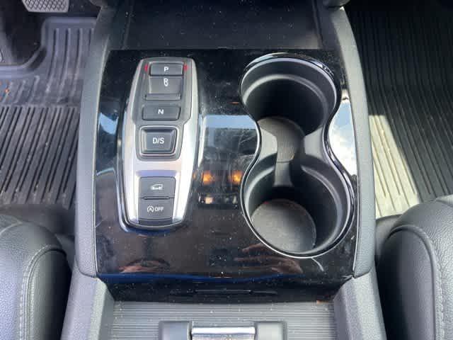 used 2021 Honda Pilot car, priced at $27,895