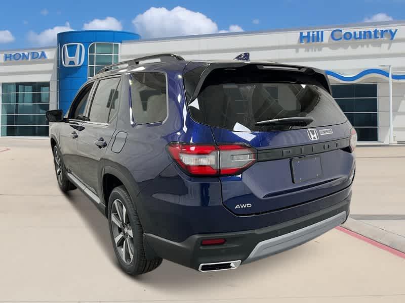 new 2025 Honda Pilot car, priced at $51,825