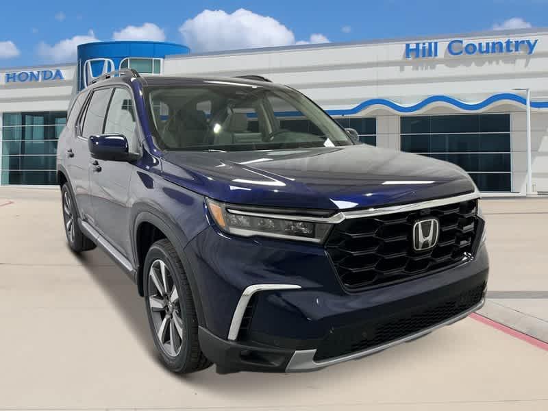 new 2025 Honda Pilot car, priced at $51,825