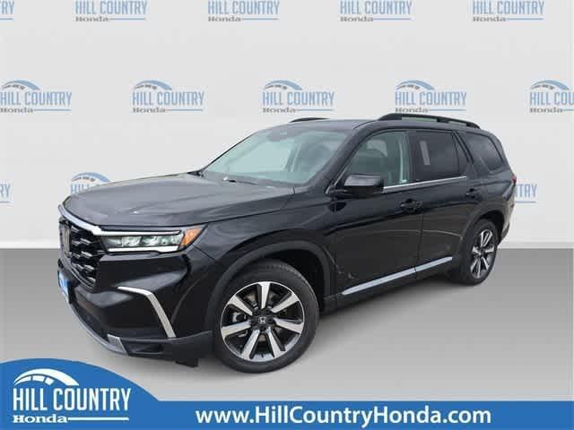 new 2025 Honda Pilot car, priced at $54,530
