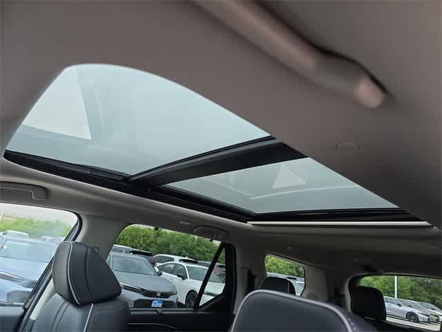 new 2025 Honda Pilot car, priced at $54,530