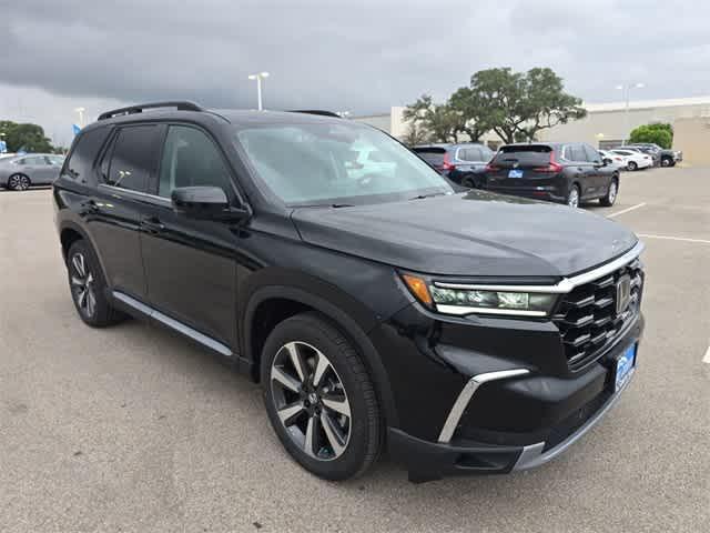 new 2025 Honda Pilot car, priced at $54,530