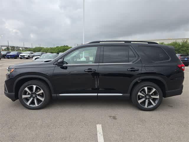 new 2025 Honda Pilot car, priced at $54,530