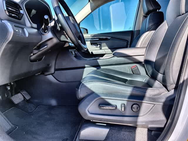 used 2024 Honda Pilot car, priced at $34,495