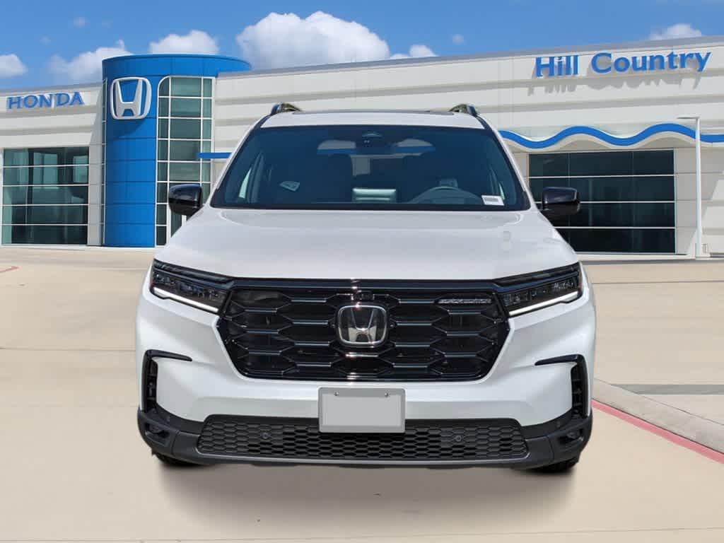 new 2025 Honda Pilot car, priced at $56,530