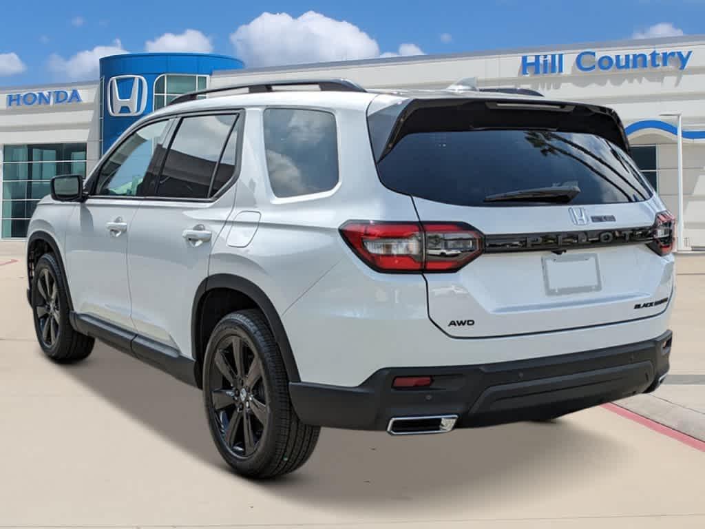 new 2025 Honda Pilot car, priced at $56,530