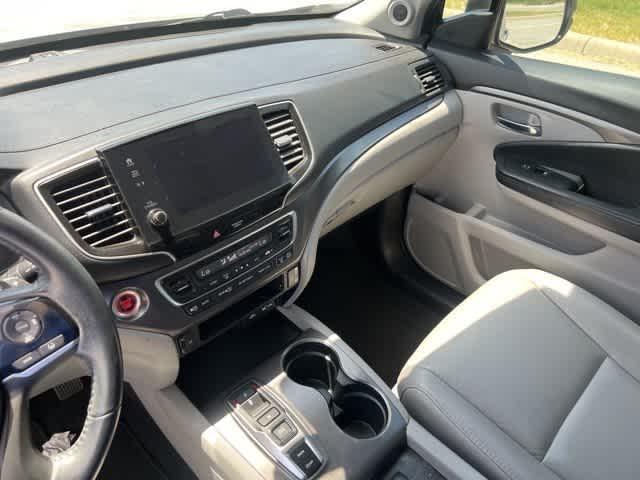 used 2021 Honda Pilot car, priced at $26,695