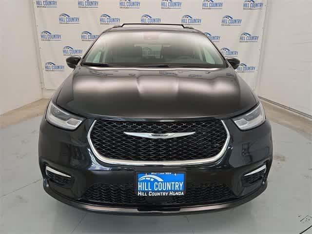 used 2022 Chrysler Pacifica car, priced at $21,395