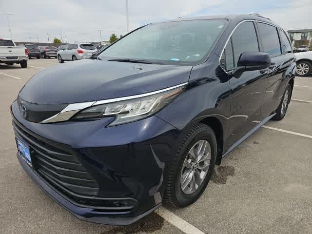 used 2022 Toyota Sienna car, priced at $35,295