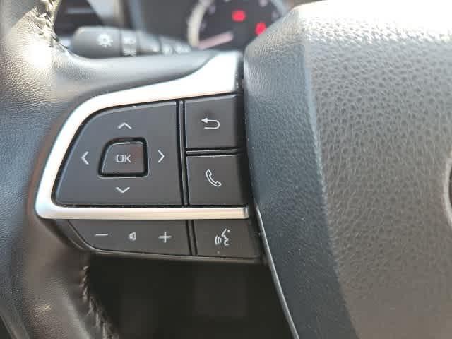 used 2023 Toyota Highlander car, priced at $26,195