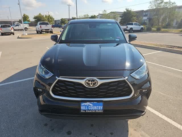 used 2023 Toyota Highlander car, priced at $26,195
