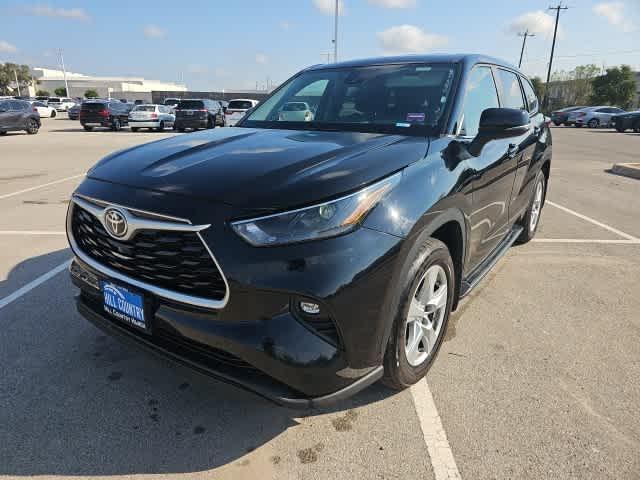 used 2023 Toyota Highlander car, priced at $26,195
