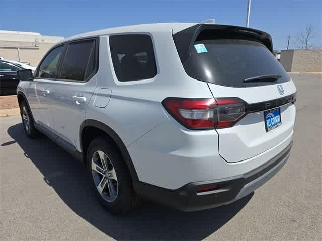 new 2025 Honda Pilot car, priced at $43,451