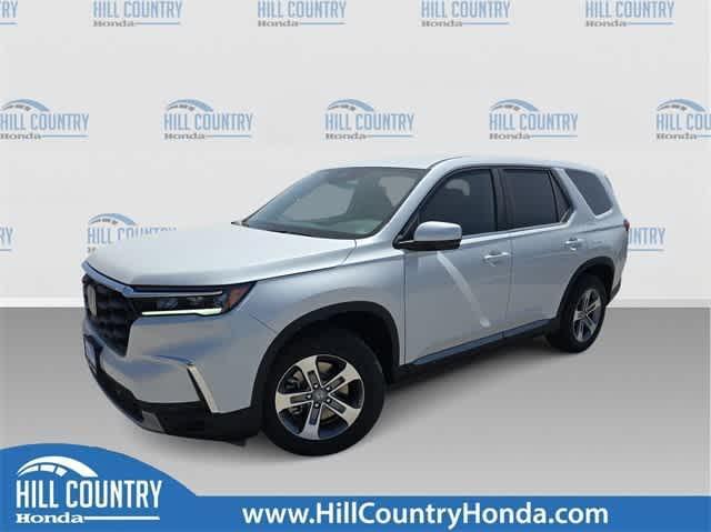new 2025 Honda Pilot car, priced at $43,451
