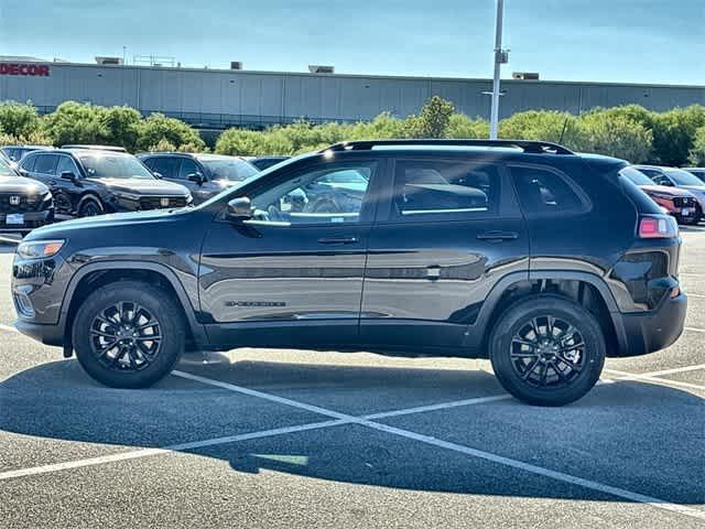 used 2023 Jeep Cherokee car, priced at $19,245