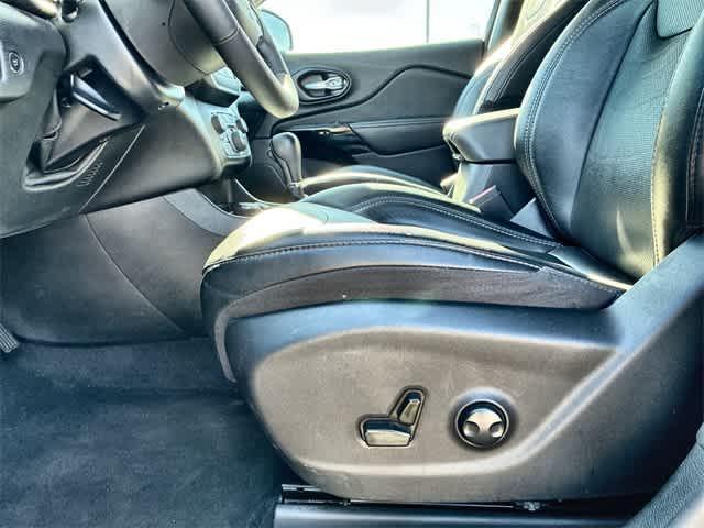 used 2023 Jeep Cherokee car, priced at $19,245