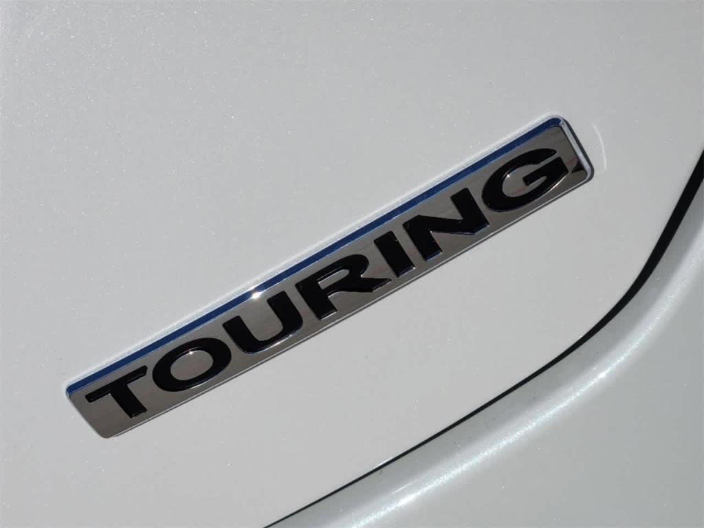 new 2025 Honda Pilot car, priced at $46,827