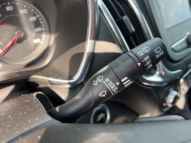 used 2020 Chevrolet Equinox car, priced at $17,695