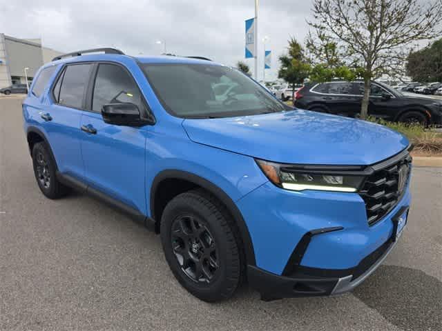 new 2025 Honda Pilot car, priced at $48,500
