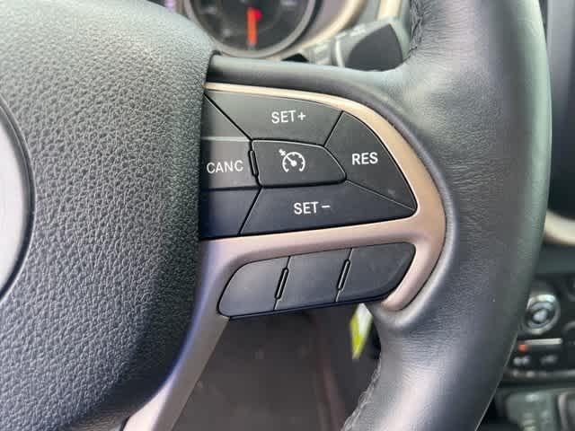 used 2016 Jeep Cherokee car, priced at $9,745