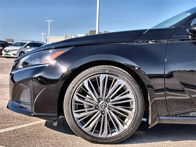 used 2023 Nissan Altima car, priced at $20,395