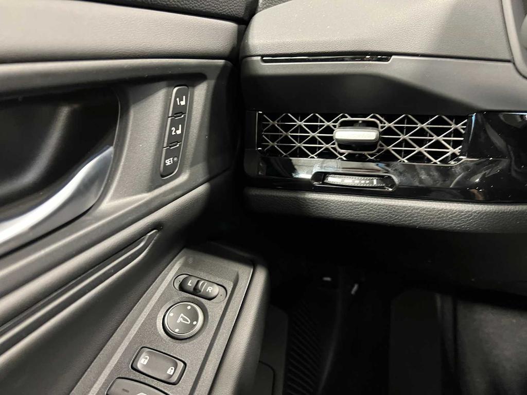 new 2025 Honda Accord Hybrid car, priced at $34,804