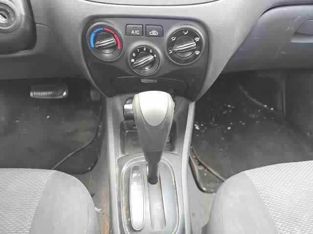 used 2009 Kia Rio car, priced at $3,095