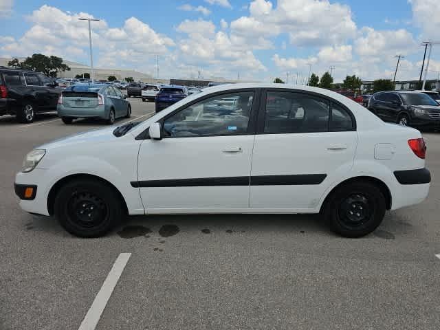 used 2009 Kia Rio car, priced at $3,095