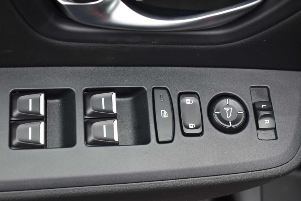 new 2025 Honda Pilot car, priced at $48,991